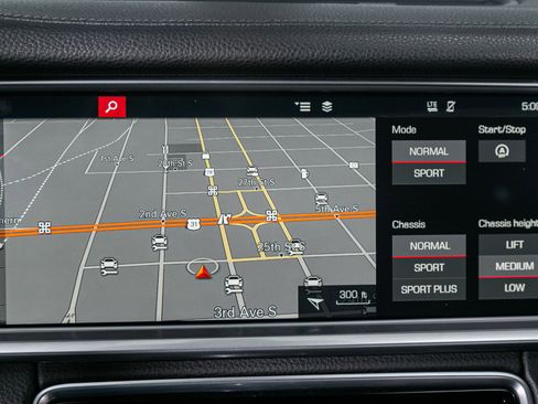 Used 2018 Porsche Panamera 4 image 42