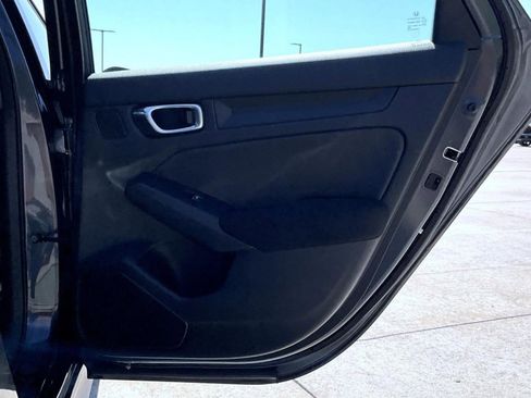 Used 2023 Honda Civic Sport image 18