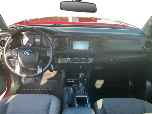 Used 2016 Toyota Tacoma SR RWD image 17