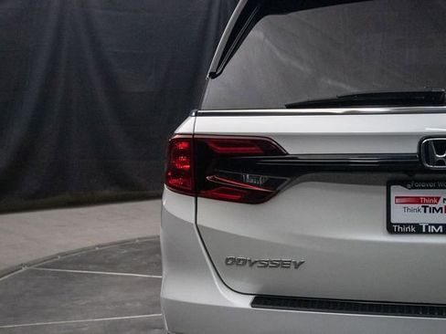 Used 2023 Honda Odyssey Sport image 12