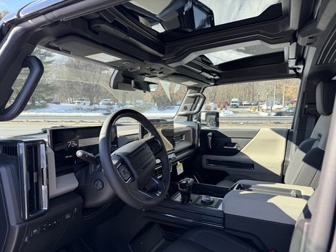 New 2026 GMC Hummer EV SUV image 16