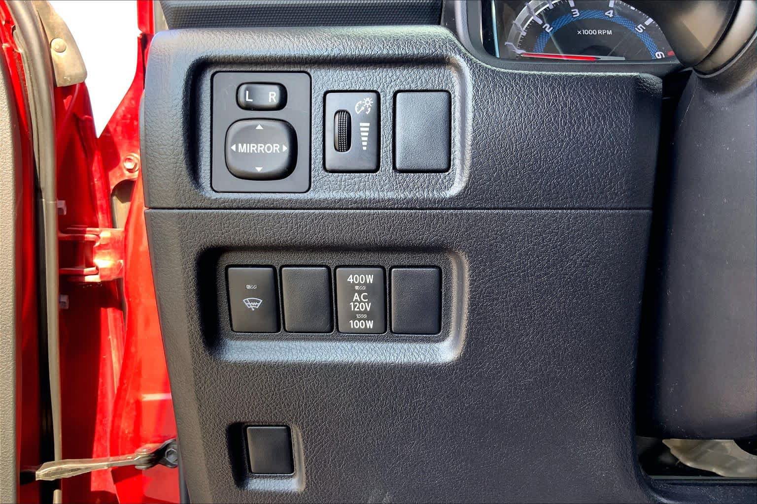 Used 2019 Toyota 4Runner TRD Off-Road Premium AWD/4WD image 33