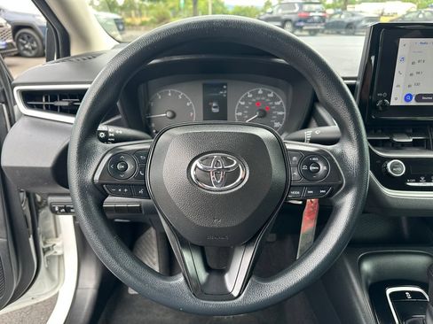 Used 2023 Toyota Corolla LE FWD image 19