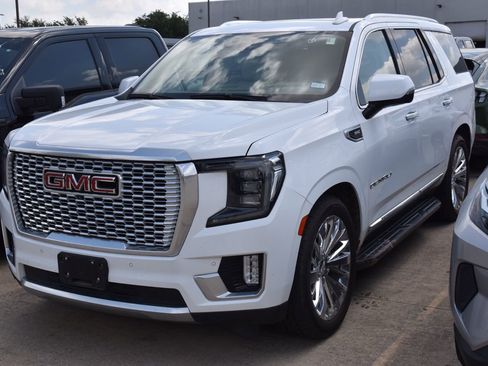 Used 2021 GMC Yukon Denali AWD/4WD image 2