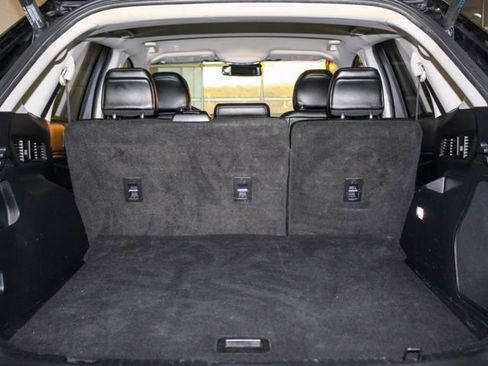 Used 2019 Ford Edge Titanium w/ Cold Weather Package image 9