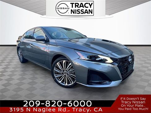 New 2025 Nissan Altima 2.5 SL image 1