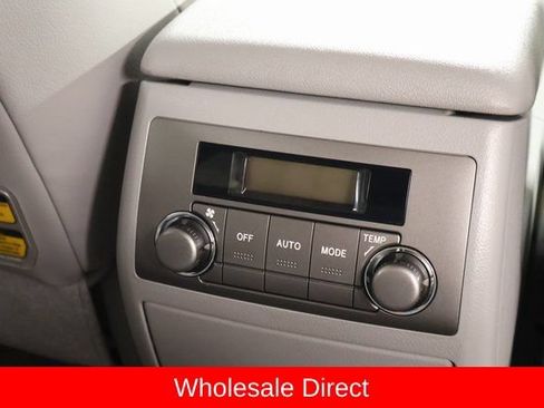 Used 2010 Toyota Highlander Limited AWD/4WD image 29
