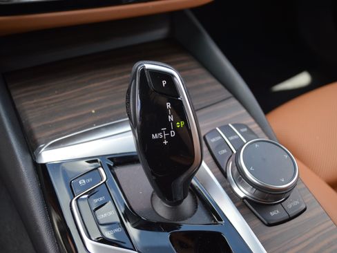 Certified 2023 BMW 530i xDrive w/ Premium Package AWD/4WD image 23