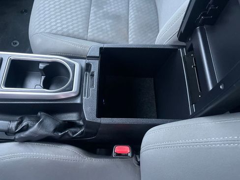 Certified 2021 Toyota Tacoma SR5 image 28