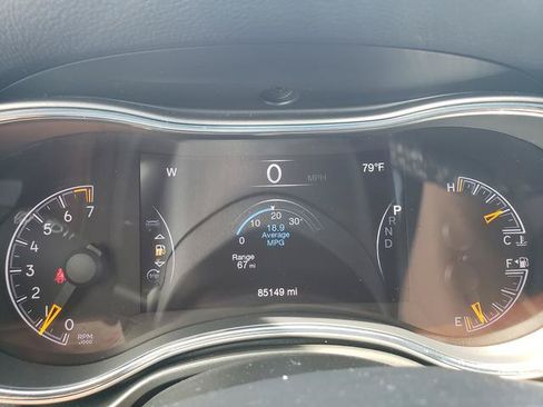 Used 2022 Jeep Grand Cherokee Laredo X AWD/4WD image 26