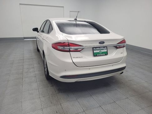 Used 2017 Ford Fusion SE w/ Fusion SE Technology Package FWD image 6