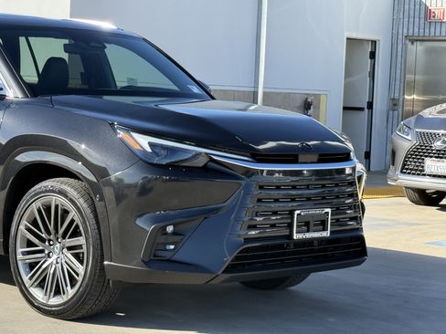 New 2026 Lexus TX 550h AWD Plug-In Hybrid w/ Technology Package image 3