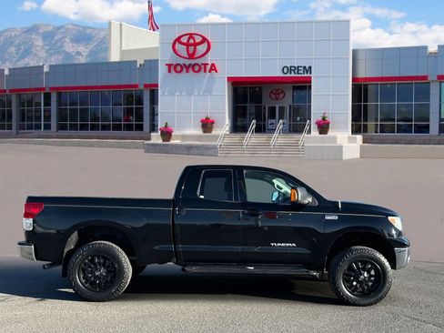 Used 2010 Toyota Tundra 4x4 Double Cab image 3