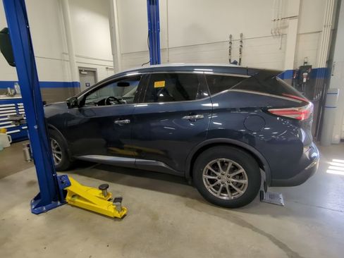 Used 2018 Nissan Murano SL w/ Moonroof Package image 5