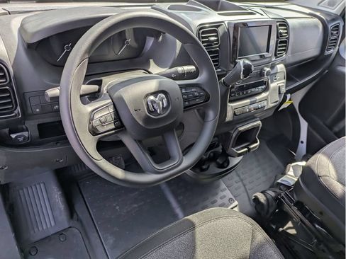 Used 2025 RAM ProMaster 3500 w/ Convenience Group FWD image 9