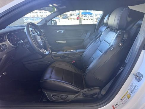 Used 2023 Ford Mustang GT Premium image 9