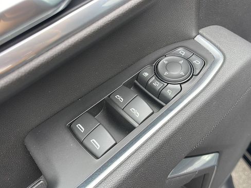 Used 2025 Chevrolet Silverado 3500 LTZ AWD/4WD image 16