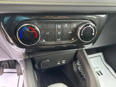 Used 2024 Chevrolet TrailBlazer ACTIV w/ Driver Confidence Package FWD image 26