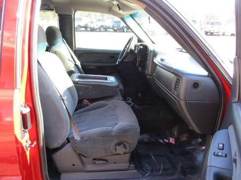 Used 2002 Chevrolet Silverado 1500 LS image 22