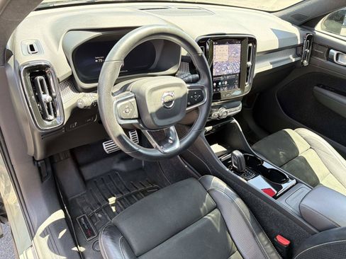 Used 2021 Volvo XC40 P8 Recharge AWD/4WD image 9