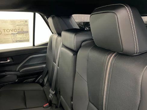 New 2026 Toyota 4Runner Limited AWD/4WD image 20