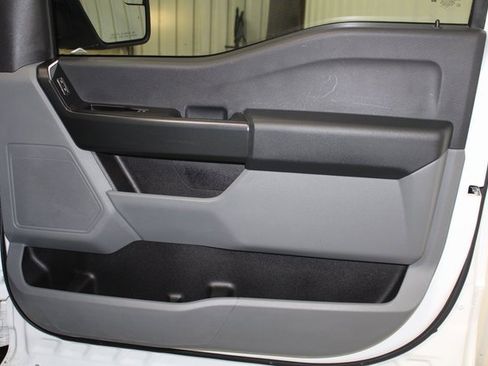 Used 2022 Ford F150 XL w/ Trailer Tow Package image 17