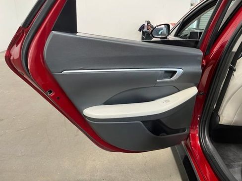 Used 2025 Hyundai Sonata SEL FWD image 19