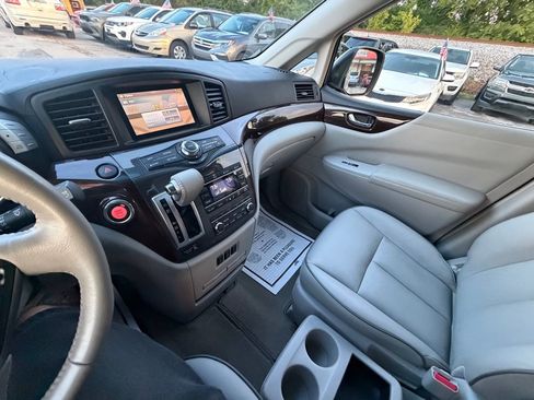 Used 2011 Nissan Quest SL FWD image 16