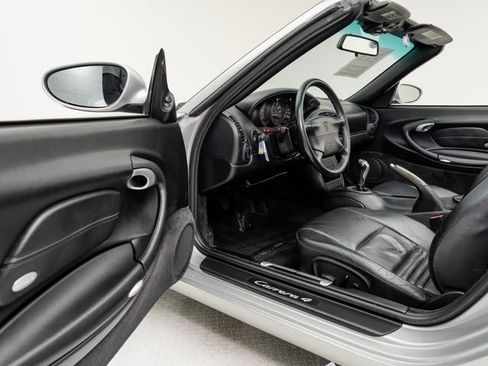 Used 2000 Porsche 911 Carrera RWD image 8