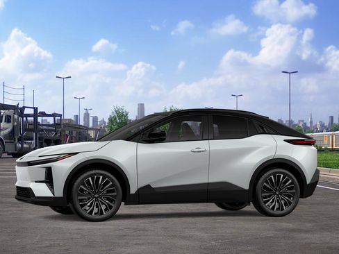 New 2026 Toyota C-HR AWD/4WD image 3