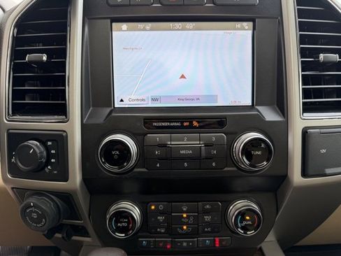 Used 2019 Ford F150 Lariat w/ Equipment Group 502A Luxury image 36