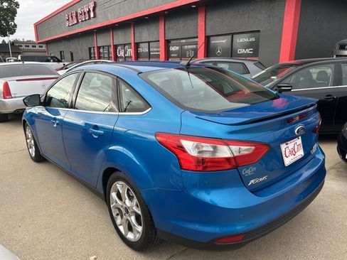 Used 2014 Ford Focus Titanium FWD image 3