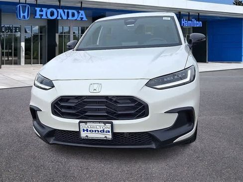 Certified 2026 Honda HR-V Sport image 3