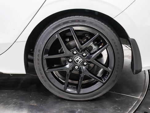 Used 2023 Honda Civic Sport image 10