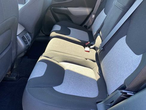 Used 2014 Jeep Cherokee Latitude image 28