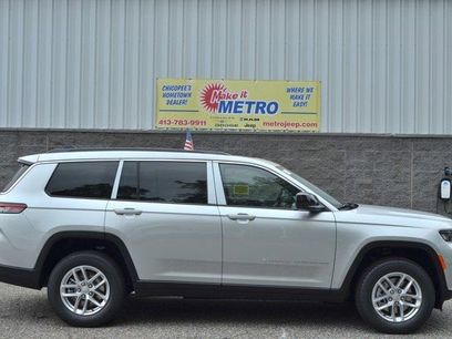 New 2025 Jeep Grand Cherokee L Laredo w/ Luxury Tech Group I
