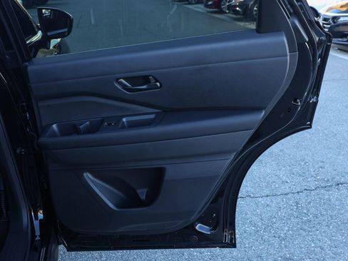 New 2026 Nissan Pathfinder SV image 19