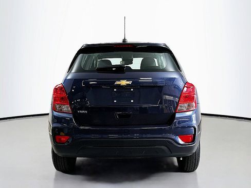 Used 2019 Chevrolet Trax LS image 6