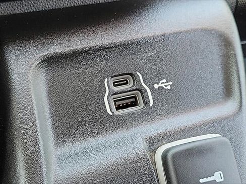 Used 2023 RAM ProMaster 2500 image 12