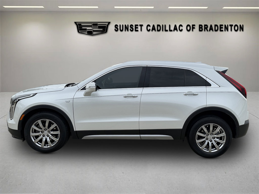 Certified 2022 Cadillac XT4 Premium Luxury w/ Enhanced Visibility Package FWD image 6