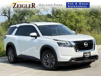Certified 2025 Nissan Pathfinder SV