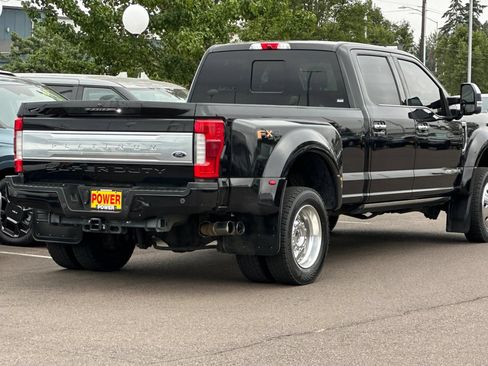 Used 2019 Ford F450 Platinum w/ Platinum Ultimate Package AWD/4WD image 4