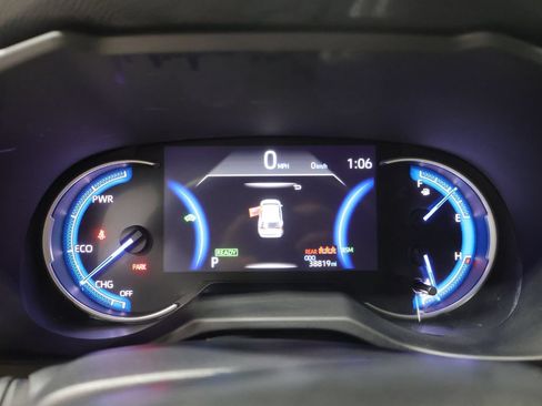 Used 2021 Toyota RAV4 Limited AWD/4WD image 38