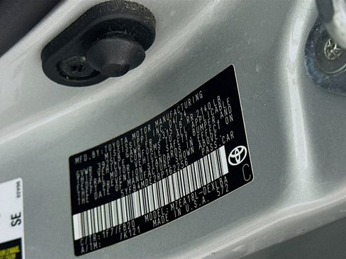 Used 2024 Toyota Corolla LE image 12