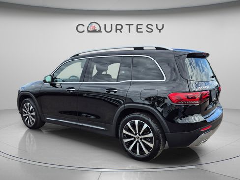 Used 2023 Mercedes-Benz GLB 250 image 5
