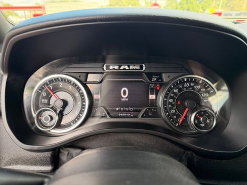 Used 2020 RAM 1500 Big Horn AWD/4WD image 19