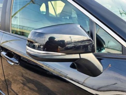 Used 2022 Toyota RAV4 SE w/ Convenience Package image 48