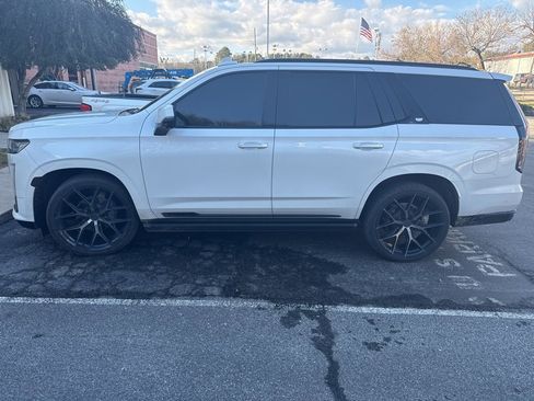 Certified 2023 Cadillac Escalade Sport Platinum w/ LPO, ONYX Package image 5