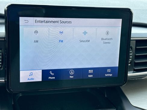 Used 2020 Ford Explorer XLT w/ Equipment Group 202A image 12