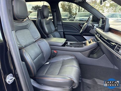 Used 2025 Lincoln Aviator Black Label image 32